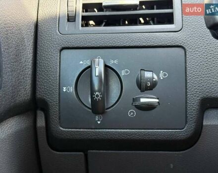 Серый Форд Куга, объемом двигателя 2.52 л и пробегом 115 тыс. км за 9900 $, фото 38 на Automoto.ua