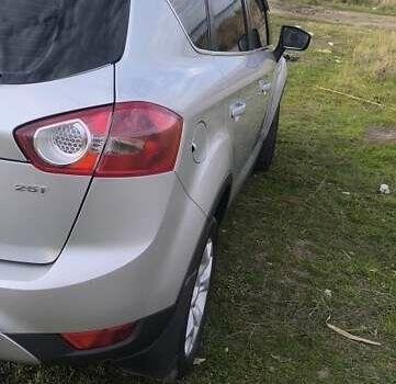 Серый Форд Куга, объемом двигателя 2.5 л и пробегом 230 тыс. км за 10300 $, фото 2 на Automoto.ua