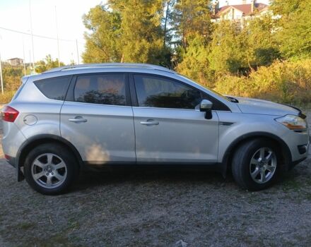 Сірий Форд Куга, об'ємом двигуна 2 л та пробігом 273 тис. км за 9900 $, фото 3 на Automoto.ua