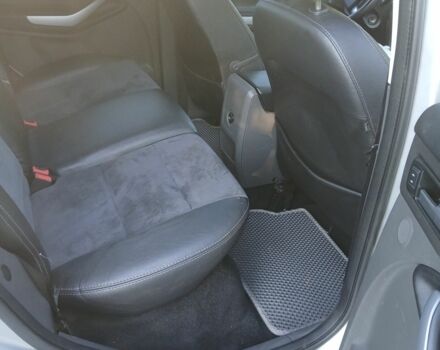 Сірий Форд Куга, об'ємом двигуна 2 л та пробігом 273 тис. км за 9900 $, фото 6 на Automoto.ua