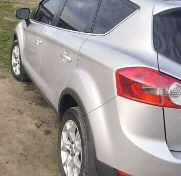 Серый Форд Куга, объемом двигателя 2.5 л и пробегом 230 тыс. км за 10300 $, фото 3 на Automoto.ua