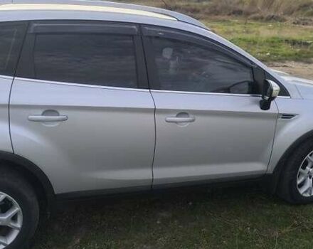 Серый Форд Куга, объемом двигателя 2.5 л и пробегом 230 тыс. км за 10300 $, фото 7 на Automoto.ua