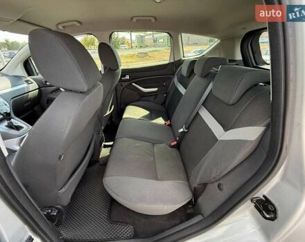 Серый Форд Куга, объемом двигателя 2.52 л и пробегом 115 тыс. км за 9900 $, фото 25 на Automoto.ua