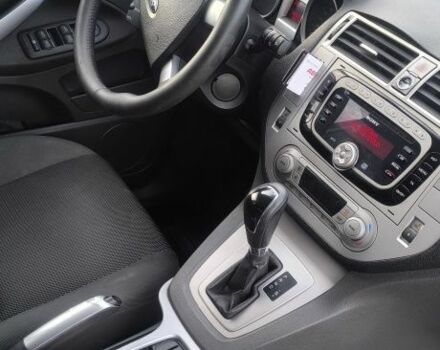 Серый Форд Куга, объемом двигателя 2.5 л и пробегом 230 тыс. км за 10300 $, фото 10 на Automoto.ua