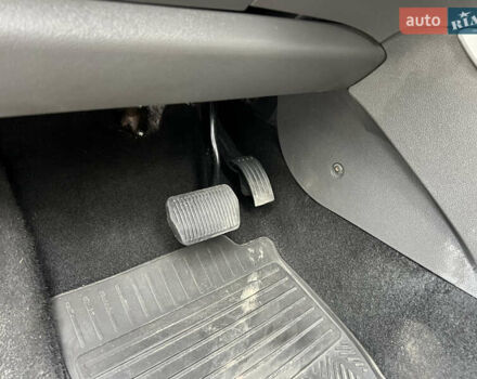 Сірий Форд Куга, об'ємом двигуна 2 л та пробігом 218 тис. км за 11200 $, фото 19 на Automoto.ua