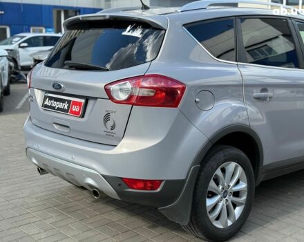 Серый Форд Куга, объемом двигателя 2.5 л и пробегом 119 тыс. км за 12490 $, фото 5 на Automoto.ua