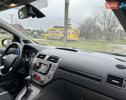 Серый Форд Куга, объемом двигателя 2 л и пробегом 180 тыс. км за 10900 $, фото 39 на Automoto.ua