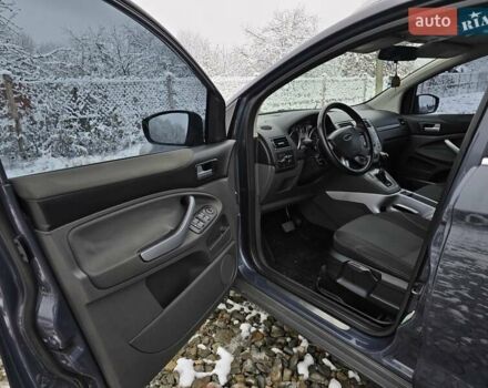 Серый Форд Куга, объемом двигателя 2 л и пробегом 250 тыс. км за 10999 $, фото 11 на Automoto.ua