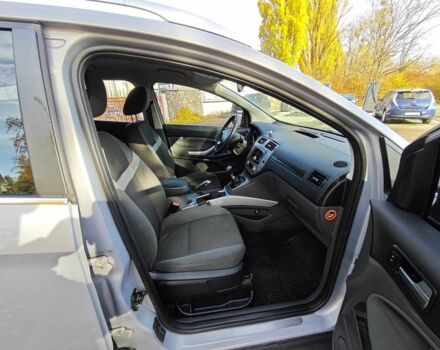 Серый Форд Куга, объемом двигателя 2 л и пробегом 286 тыс. км за 9500 $, фото 14 на Automoto.ua