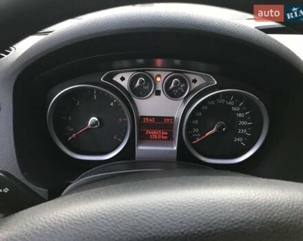 Сірий Форд Куга, об'ємом двигуна 2 л та пробігом 245 тис. км за 9700 $, фото 12 на Automoto.ua