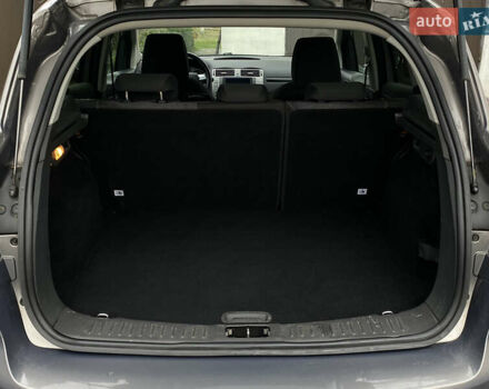 Сірий Форд Куга, об'ємом двигуна 2 л та пробігом 210 тис. км за 12100 $, фото 16 на Automoto.ua