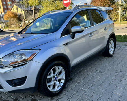 Серый Форд Куга, объемом двигателя 2 л и пробегом 198 тыс. км за 9500 $, фото 16 на Automoto.ua