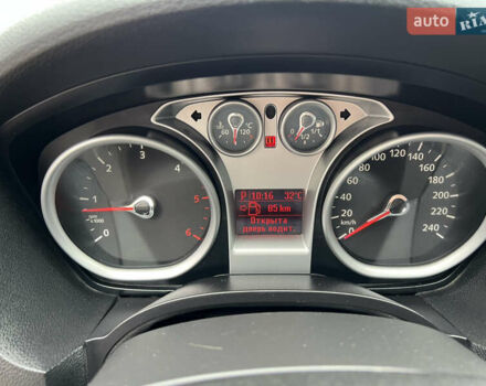 Сірий Форд Куга, об'ємом двигуна 2 л та пробігом 218 тис. км за 11200 $, фото 16 на Automoto.ua