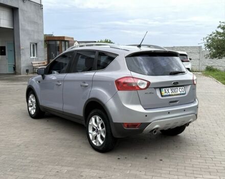 Серый Форд Куга, объемом двигателя 2 л и пробегом 280 тыс. км за 10000 $, фото 4 на Automoto.ua
