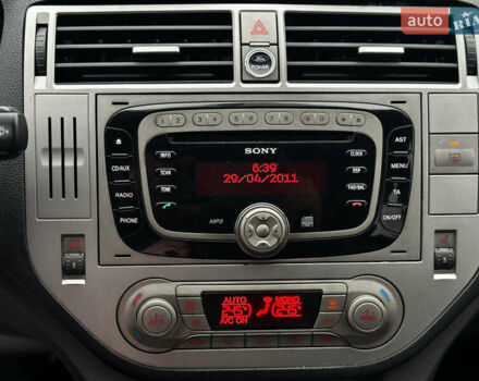 Серый Форд Куга, объемом двигателя 2 л и пробегом 182 тыс. км за 9250 $, фото 29 на Automoto.ua