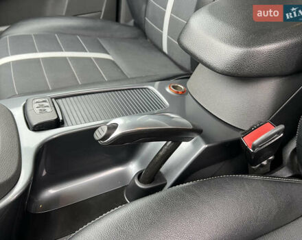 Серый Форд Куга, объемом двигателя 2 л и пробегом 180 тыс. км за 10900 $, фото 27 на Automoto.ua