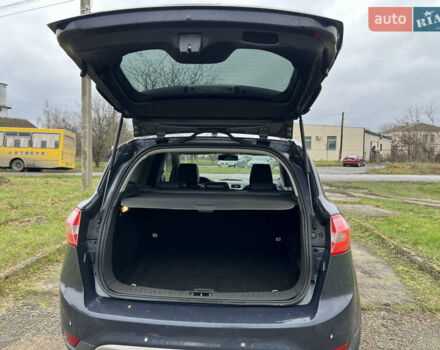 Серый Форд Куга, объемом двигателя 2 л и пробегом 180 тыс. км за 10900 $, фото 45 на Automoto.ua