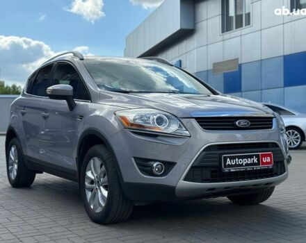 Серый Форд Куга, объемом двигателя 2.5 л и пробегом 119 тыс. км за 12490 $, фото 2 на Automoto.ua
