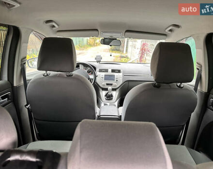 Форд Куга 2011 в Черкассах на Automoto.ua Серый Форд Куга, объемом двигателя 2 л и пробегом 84 тыс. км за 12900 $, фото 3 на Automoto.ua