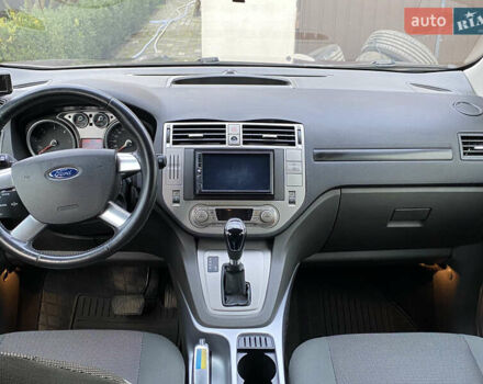 Сірий Форд Куга, об'ємом двигуна 2 л та пробігом 210 тис. км за 12100 $, фото 9 на Automoto.ua