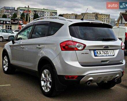 Форд Куга 2011 у Черкасах на Automoto.ua Сірий Форд Куга, об'ємом двигуна 2 л та пробігом 200 тис. км за 10500 $, фото 3 на Automoto.ua