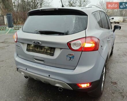 Серый Форд Куга, объемом двигателя 2 л и пробегом 183 тыс. км за 9500 $, фото 7 на Automoto.ua