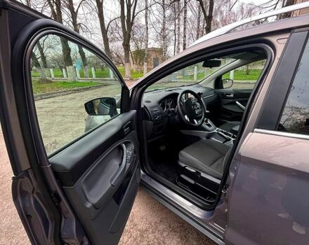 Сірий Форд Куга, об'ємом двигуна 2 л та пробігом 213 тис. км за 11300 $, фото 1 на Automoto.ua