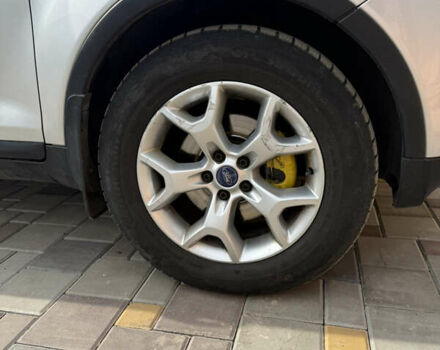 Форд Куга 2011 в Черкассах на Automoto.ua Серый Форд Куга, объемом двигателя 2.52 л и пробегом 240 тыс. км за 7500 $, фото 12 на Automoto.ua