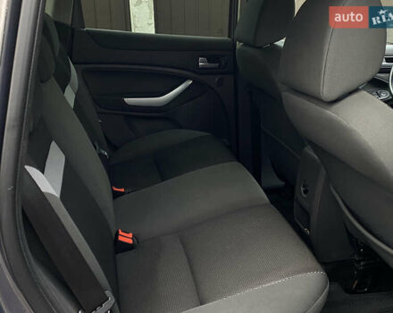Сірий Форд Куга, об'ємом двигуна 2 л та пробігом 210 тис. км за 12100 $, фото 13 на Automoto.ua