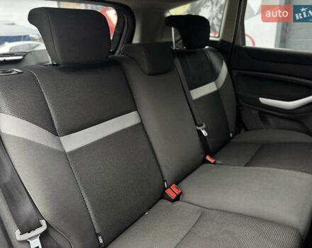 Серый Форд Куга, объемом двигателя 2 л и пробегом 182 тыс. км за 9250 $, фото 47 на Automoto.ua