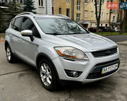 Серый Форд Куга, объемом двигателя 2.52 л и пробегом 235 тыс. км за 8600 $, фото 1 на Automoto.ua