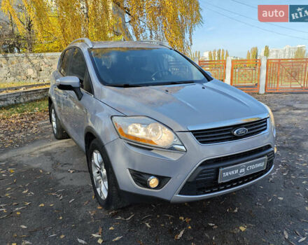 Форд Куга 2011 в Киеве на Automoto.ua Серый Форд Куга, объемом двигателя 2 л и пробегом 183 тыс. км за 10500 $, фото 1 на Automoto.ua