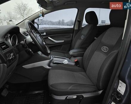 Серый Форд Куга, объемом двигателя 2 л и пробегом 250 тыс. км за 10999 $, фото 13 на Automoto.ua