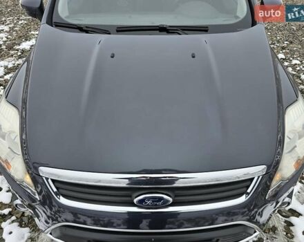 Серый Форд Куга, объемом двигателя 2 л и пробегом 250 тыс. км за 10999 $, фото 29 на Automoto.ua