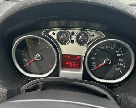 Сірий Форд Куга, об'ємом двигуна 2 л та пробігом 187 тис. км за 11000 $, фото 21 на Automoto.ua