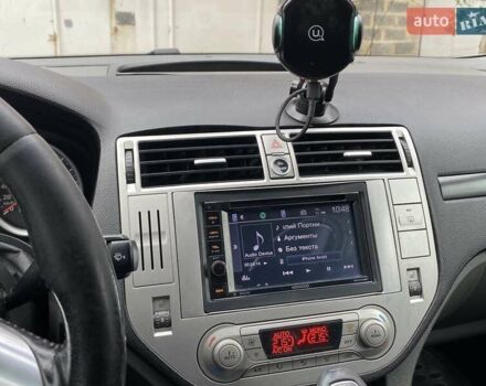 Серый Форд Куга, объемом двигателя 2 л и пробегом 282 тыс. км за 9500 $, фото 9 на Automoto.ua