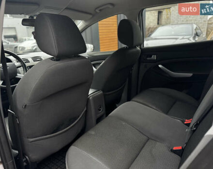 Серый Форд Куга, объемом двигателя 2 л и пробегом 182 тыс. км за 9250 $, фото 36 на Automoto.ua