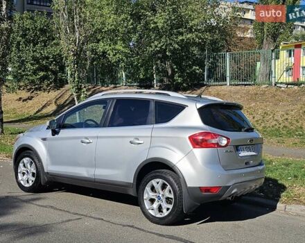 Серый Форд Куга, объемом двигателя 2 л и пробегом 209 тыс. км за 11100 $, фото 7 на Automoto.ua