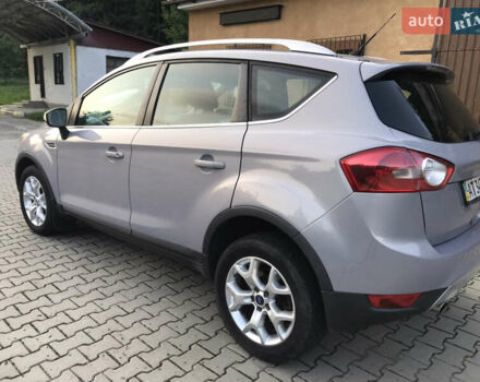 Серый Форд Куга, объемом двигателя 2 л и пробегом 245 тыс. км за 8900 $, фото 3 на Automoto.ua