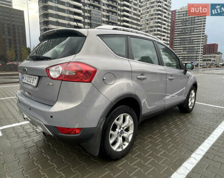 Сірий Форд Куга, об'ємом двигуна 2 л та пробігом 187 тис. км за 11000 $, фото 6 на Automoto.ua
