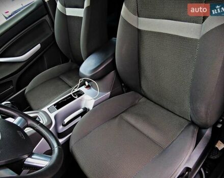 Форд Куга 2011 у Черкасах на Automoto.ua Сірий Форд Куга, об'ємом двигуна 2 л та пробігом 200 тис. км за 10500 $, фото 7 на Automoto.ua
