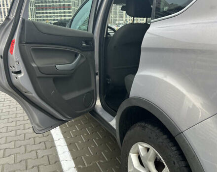 Сірий Форд Куга, об'ємом двигуна 2 л та пробігом 187 тис. км за 11000 $, фото 19 на Automoto.ua