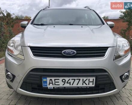 Сірий Форд Куга, об'ємом двигуна 2 л та пробігом 142 тис. км за 10300 $, фото 1 на Automoto.ua