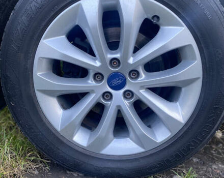 Серый Форд Куга, объемом двигателя 2.52 л и пробегом 130 тыс. км за 11500 $, фото 20 на Automoto.ua