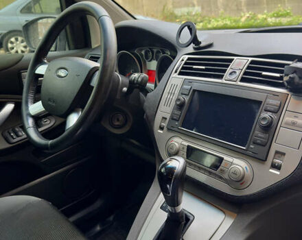 Серый Форд Куга, объемом двигателя 2.52 л и пробегом 235 тыс. км за 8600 $, фото 21 на Automoto.ua