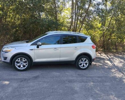 Серый Форд Куга, объемом двигателя 2 л и пробегом 195 тыс. км за 10800 $, фото 5 на Automoto.ua