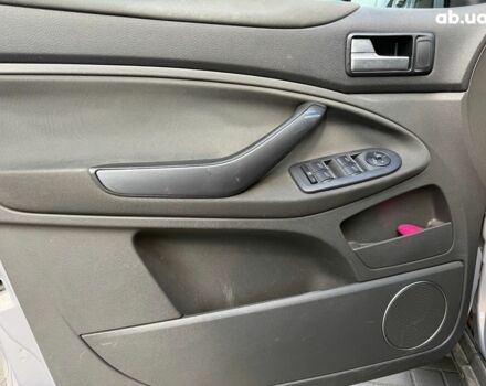 Серый Форд Куга, объемом двигателя 2.5 л и пробегом 119 тыс. км за 12490 $, фото 24 на Automoto.ua
