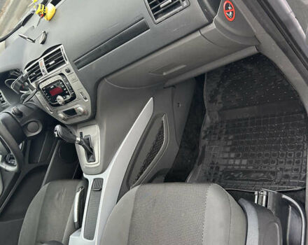 Сірий Форд Куга, об'ємом двигуна 2 л та пробігом 187 тис. км за 11000 $, фото 31 на Automoto.ua