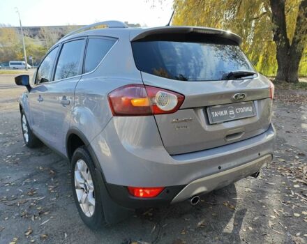 Серый Форд Куга, объемом двигателя 2 л и пробегом 286 тыс. км за 9500 $, фото 5 на Automoto.ua
