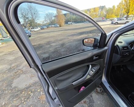 Серый Форд Куга, объемом двигателя 2 л и пробегом 286 тыс. км за 9500 $, фото 8 на Automoto.ua